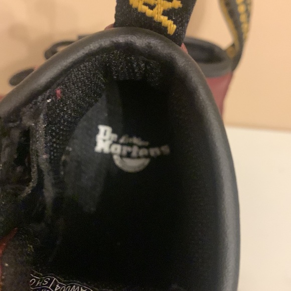 🔥🔥🔥Dr Martens Toddler Size 6 Unisex boots worn Once color Burgundy - Picture 4 of 8